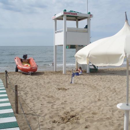 Villa Dei Dogi Lido di Jesolo Buitenkant foto